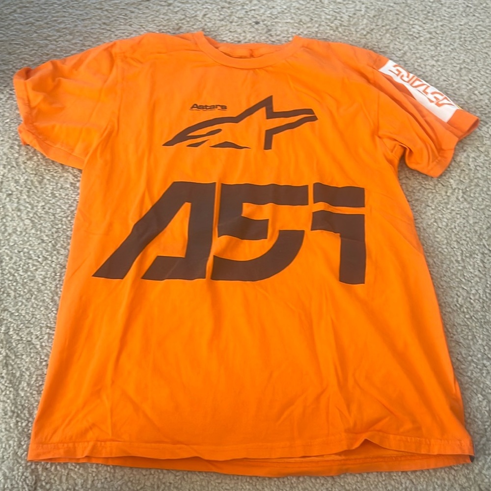Alpine stars men’s medium T-shirt